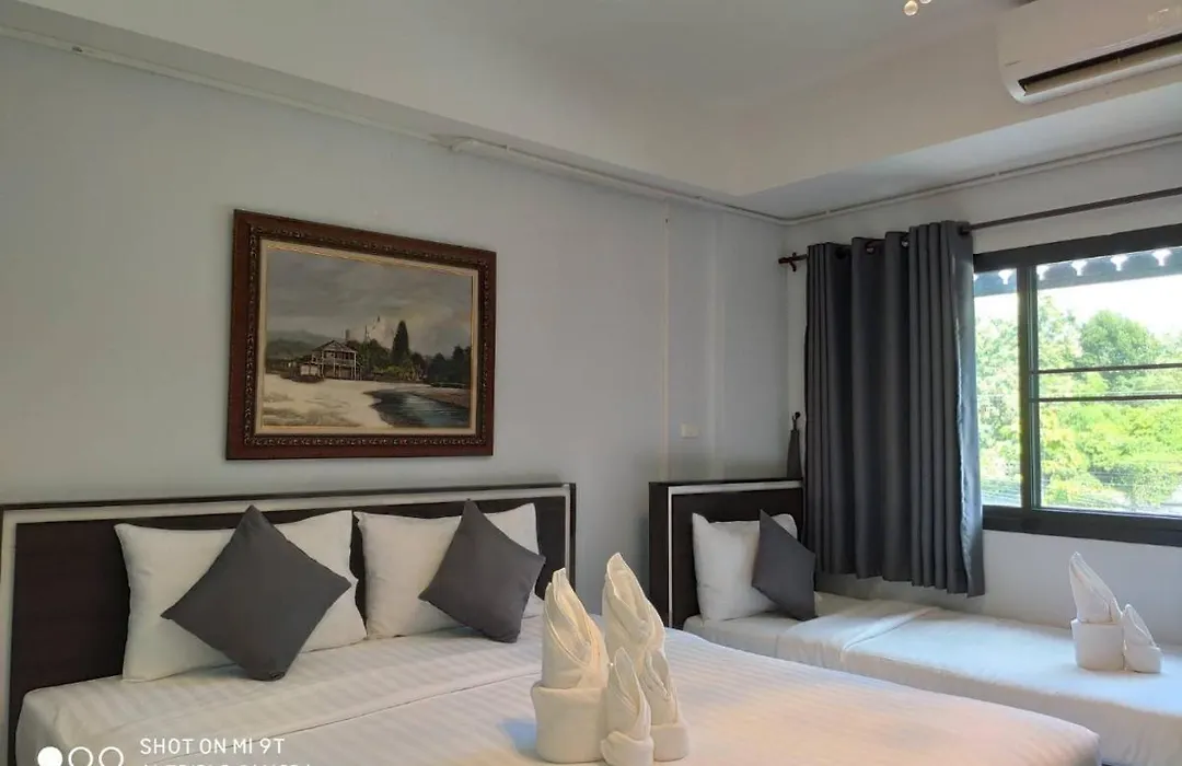 Bann Tawan Hostel Chiang Rai-1